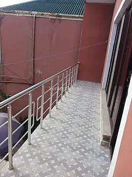 Satılır 5 otaqlı həyət evi 280 m²