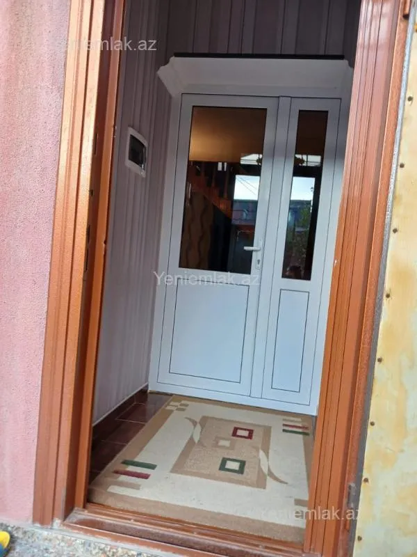 Satılır 5 otaqlı həyət evi 280 m²