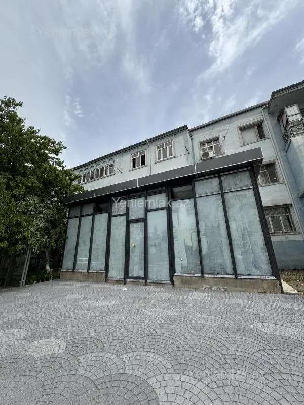 Satılır 3 otaqlı obyekt 130 m²