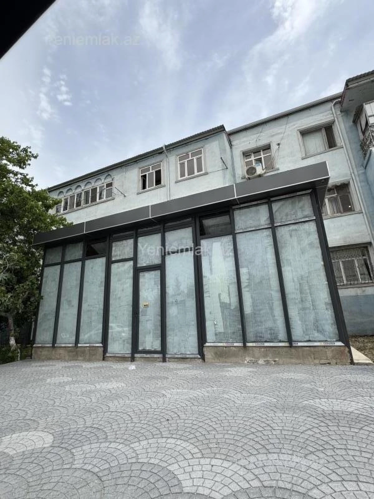 Satılır 3 otaqlı obyekt 130 m²