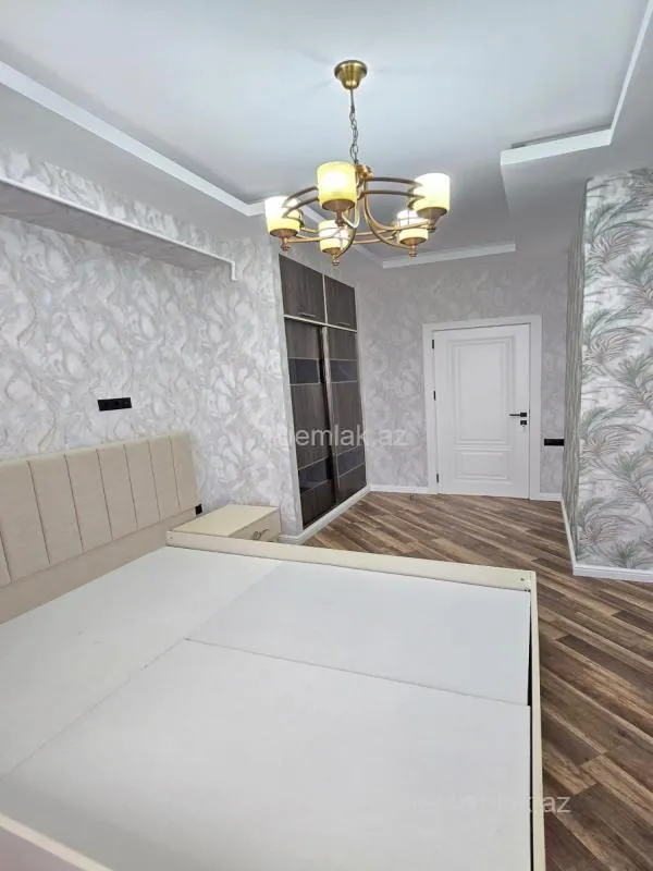 Satılır 2 otaqlı yeni tikili 85 m²