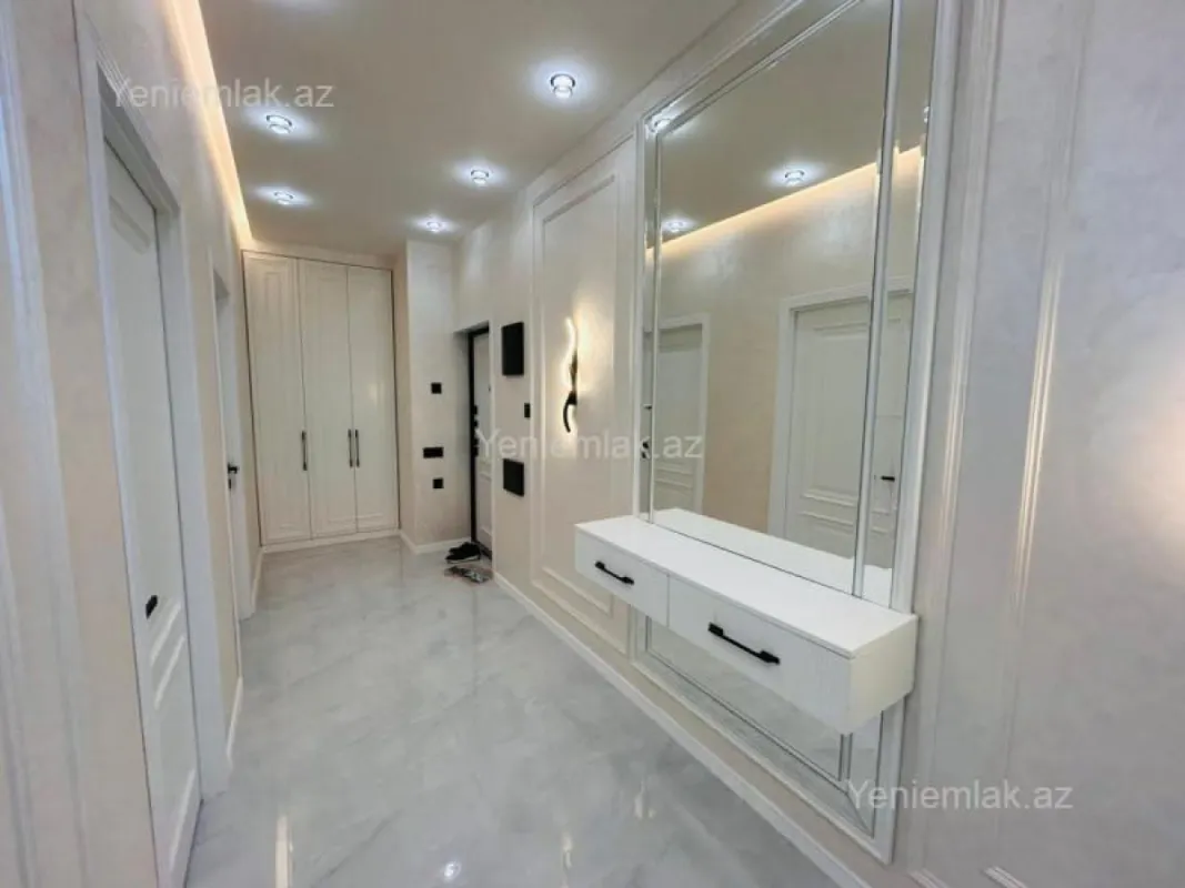 Satılır 2 otaqlı yeni tikili 84 m²