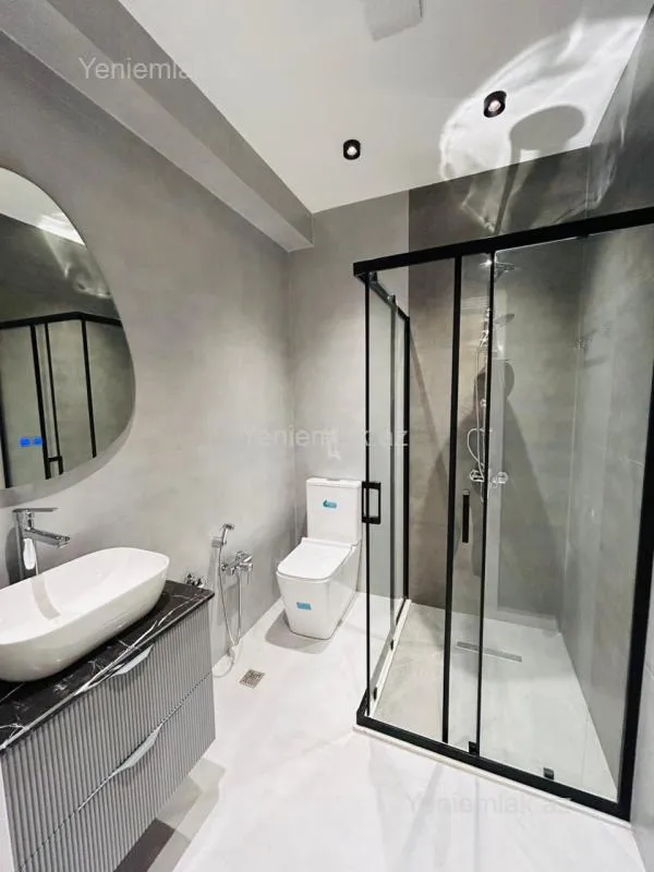 Satılır 2 otaqlı yeni tikili 84 m²