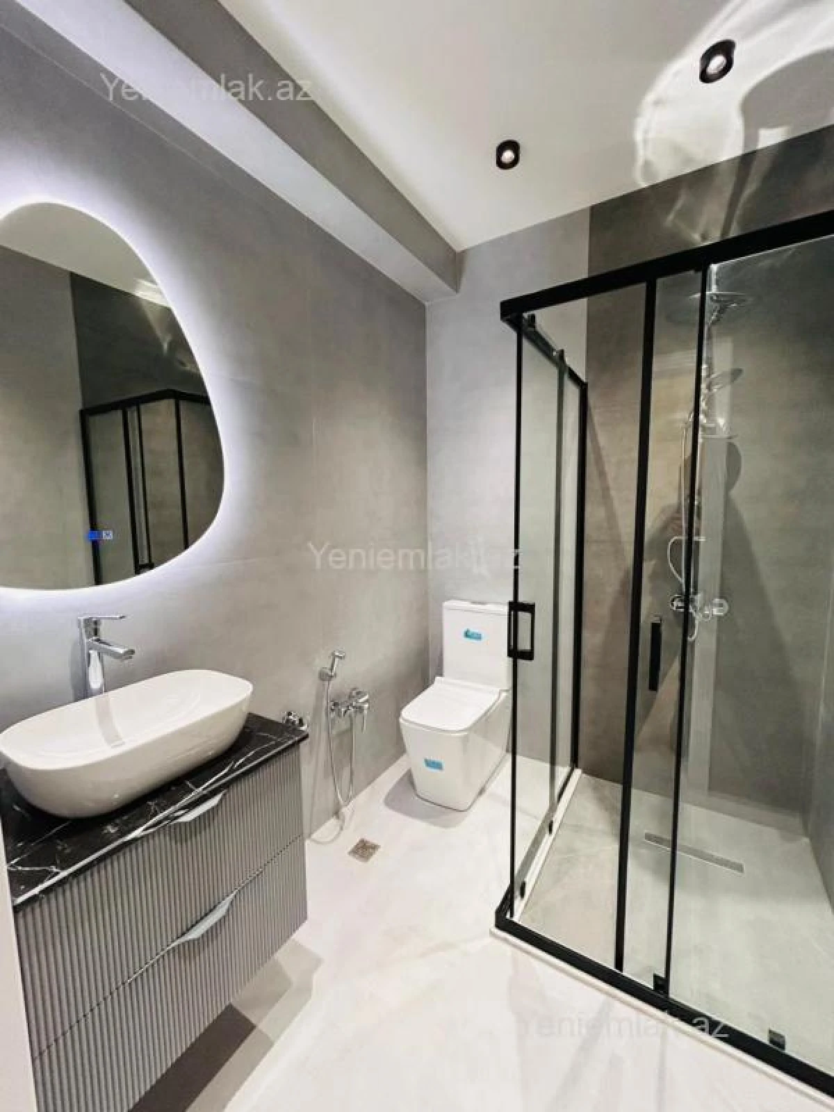 Satılır 2 otaqlı yeni tikili 84 m²