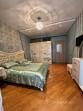 Satılır 3 otaqlı yeni tikili 127 m²