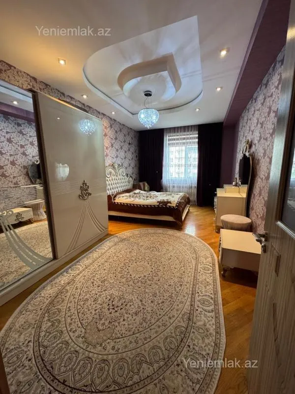 Satılır 3 otaqlı yeni tikili 127 m²