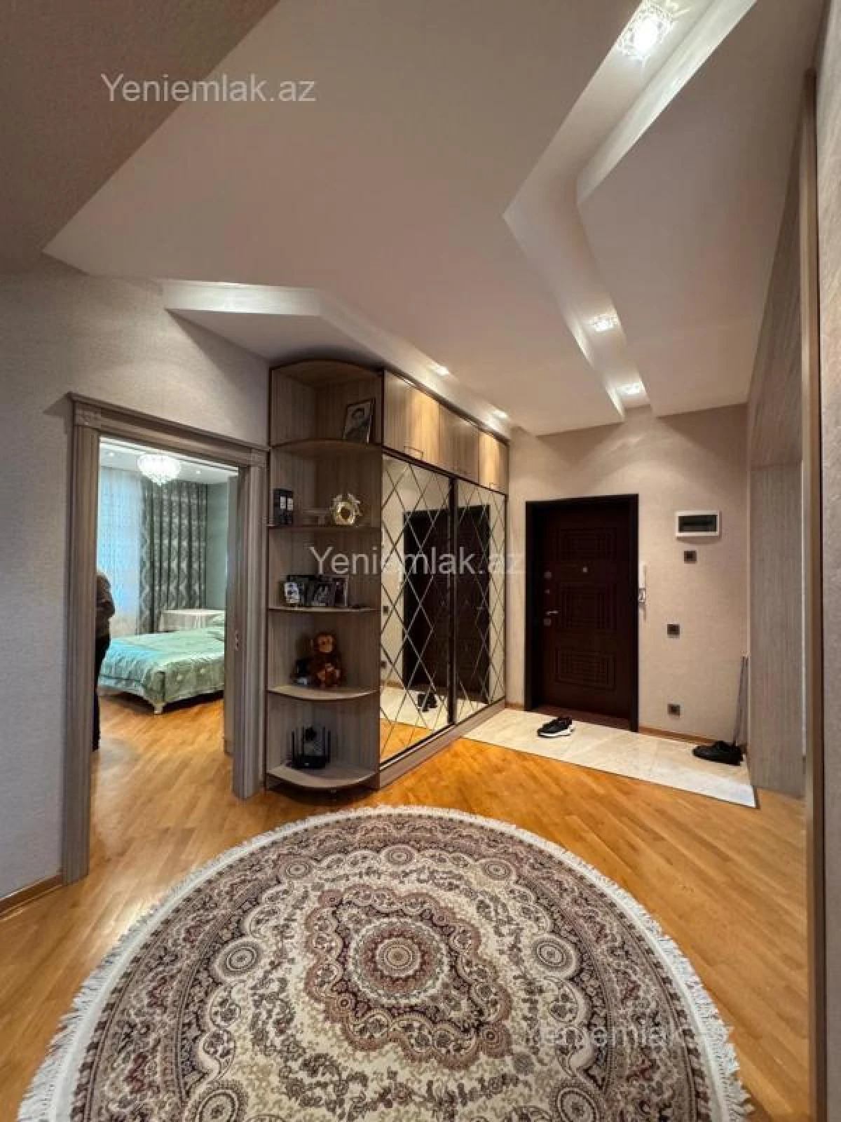 Satılır 3 otaqlı yeni tikili 127 m²