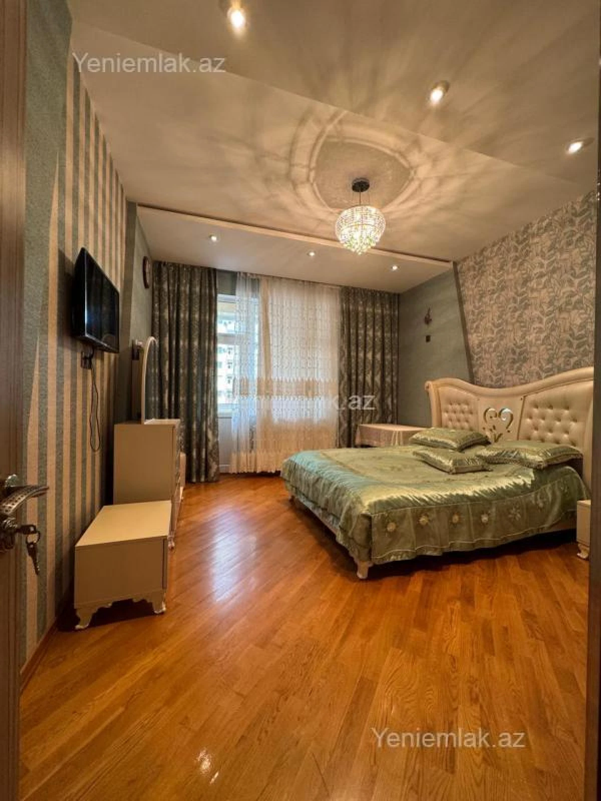 Satılır 3 otaqlı yeni tikili 127 m²