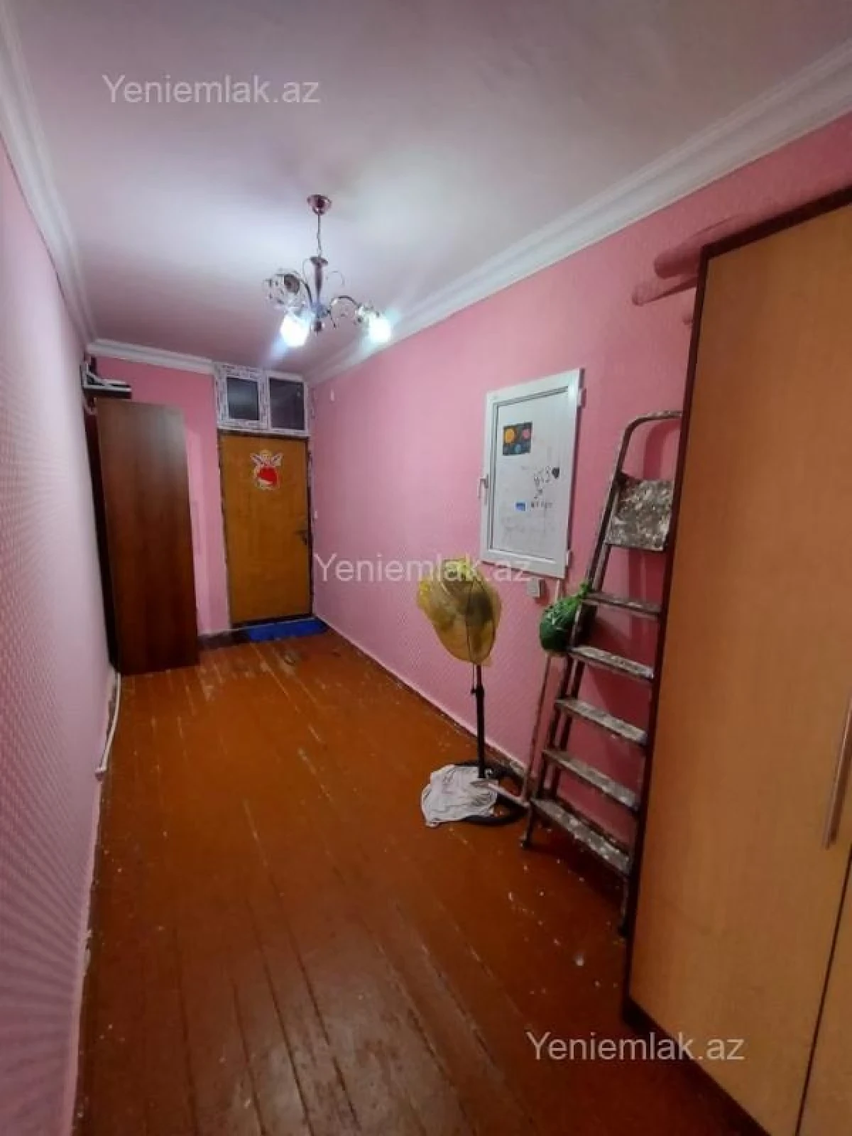 Satılır 1 otaqlı köhnə tikili 33 m²