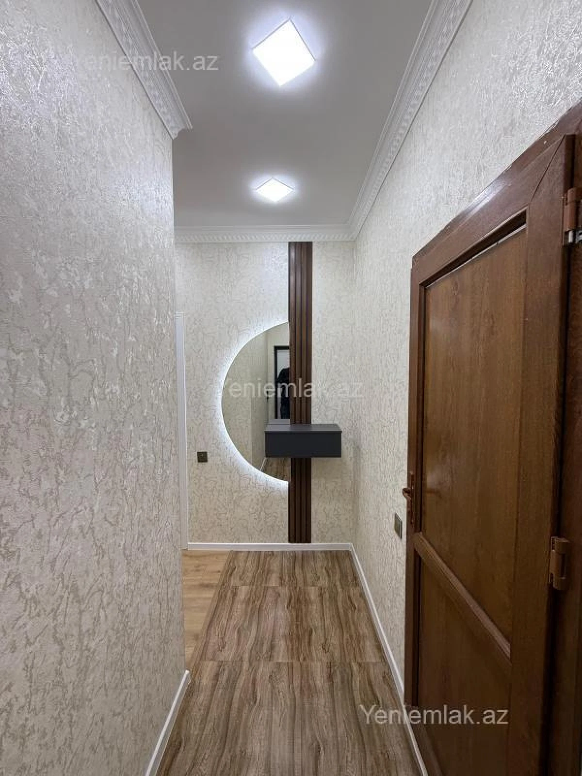 Satılır 3 otaqlı yeni tikili 85 m²