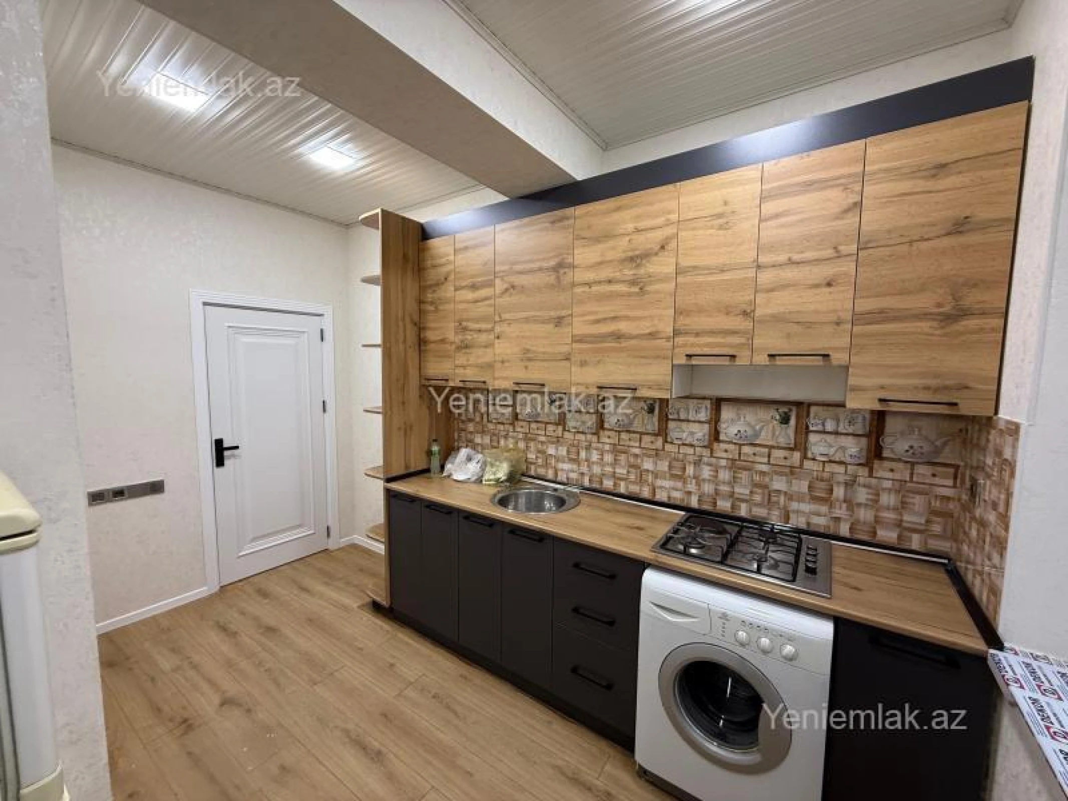 Satılır 3 otaqlı yeni tikili 85 m²