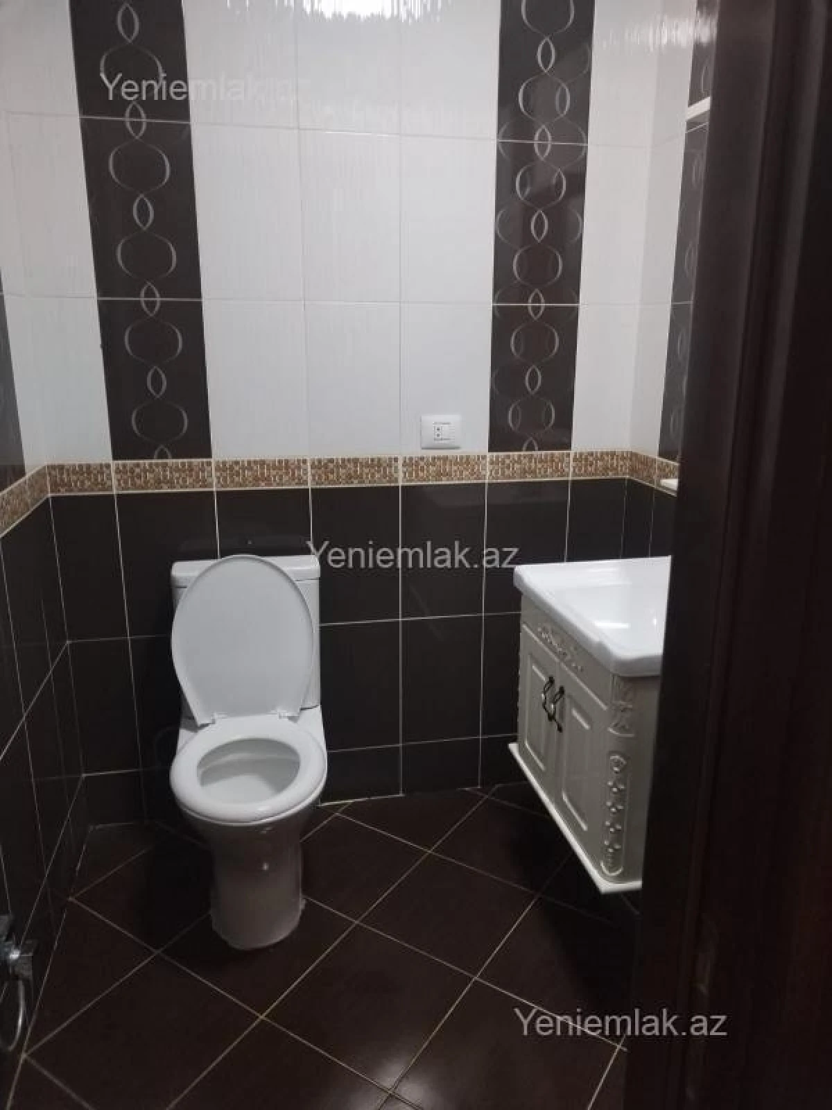 Satılır 4 otaqlı yeni tikili 145 m²
