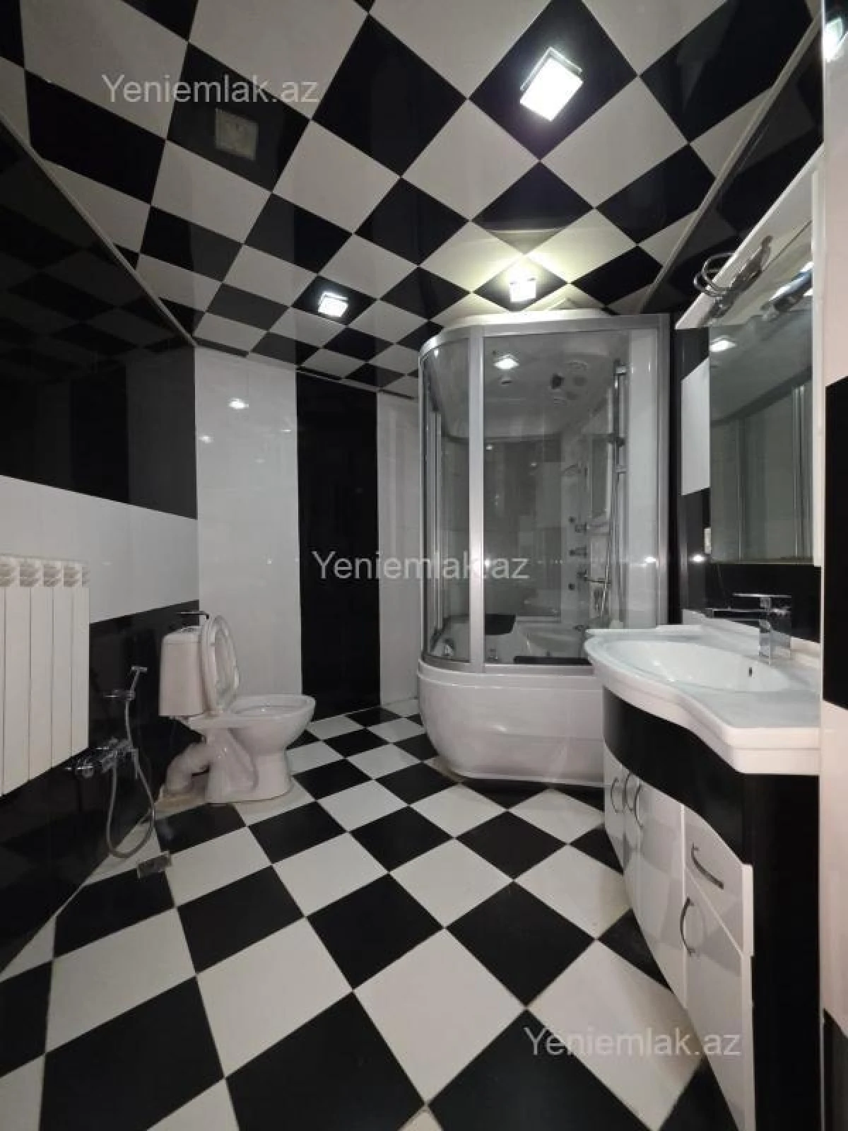 Satılır 3 otaqlı yeni tikili 130 m²