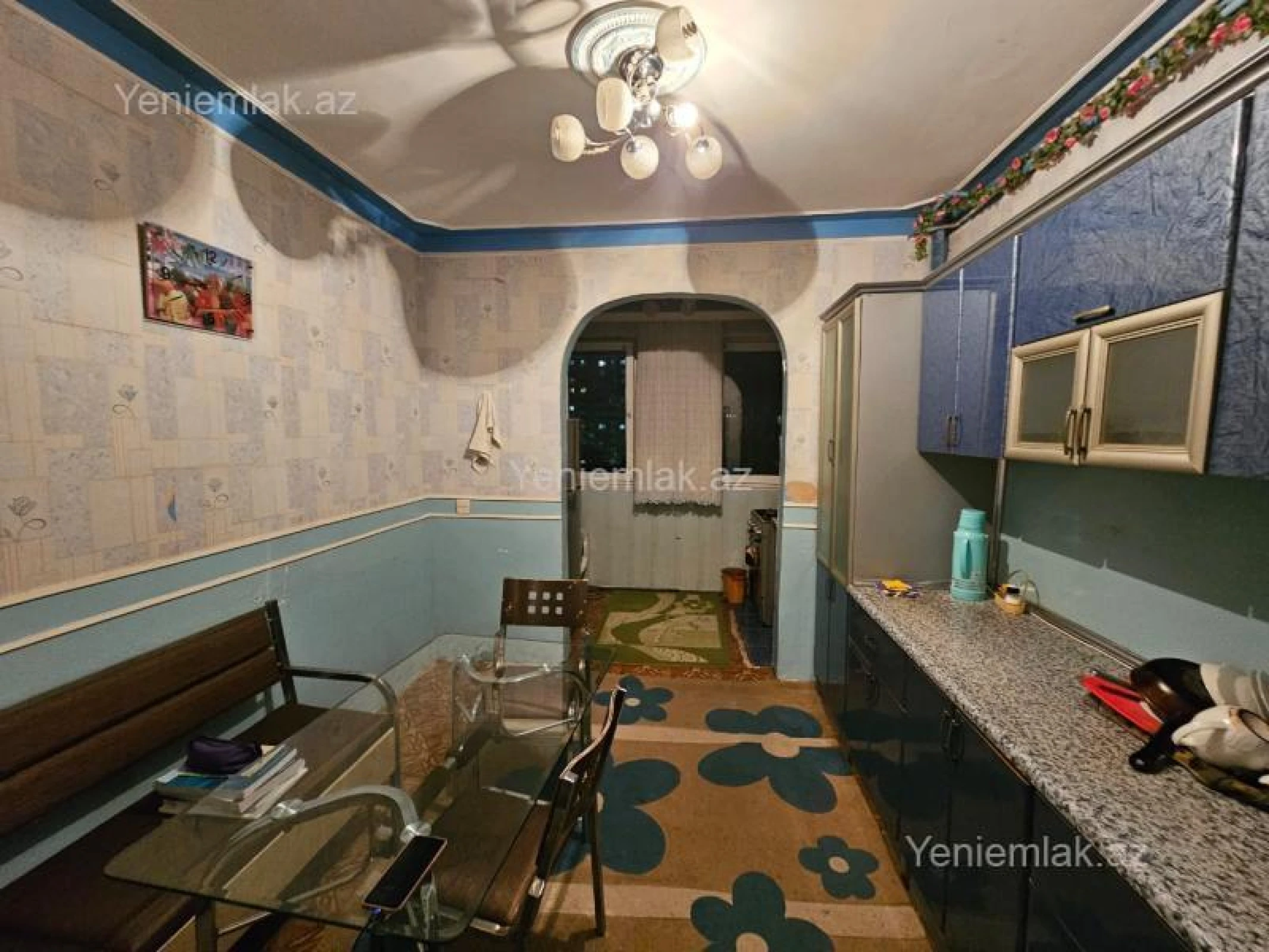 Satılır 3 otaqlı köhnə tikili 75 m²