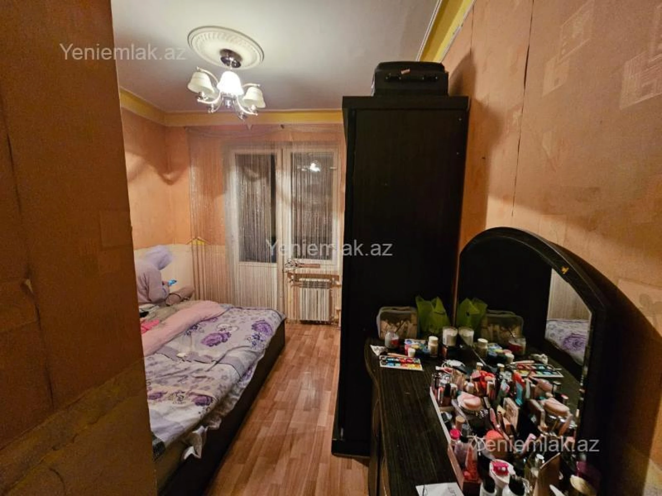 Satılır 3 otaqlı köhnə tikili 75 m²