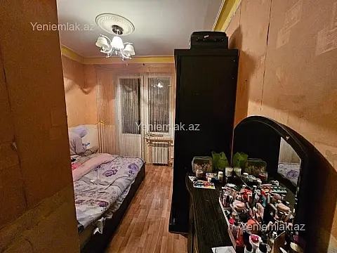 Satılır 3 otaqlı köhnə tikili 75 m²