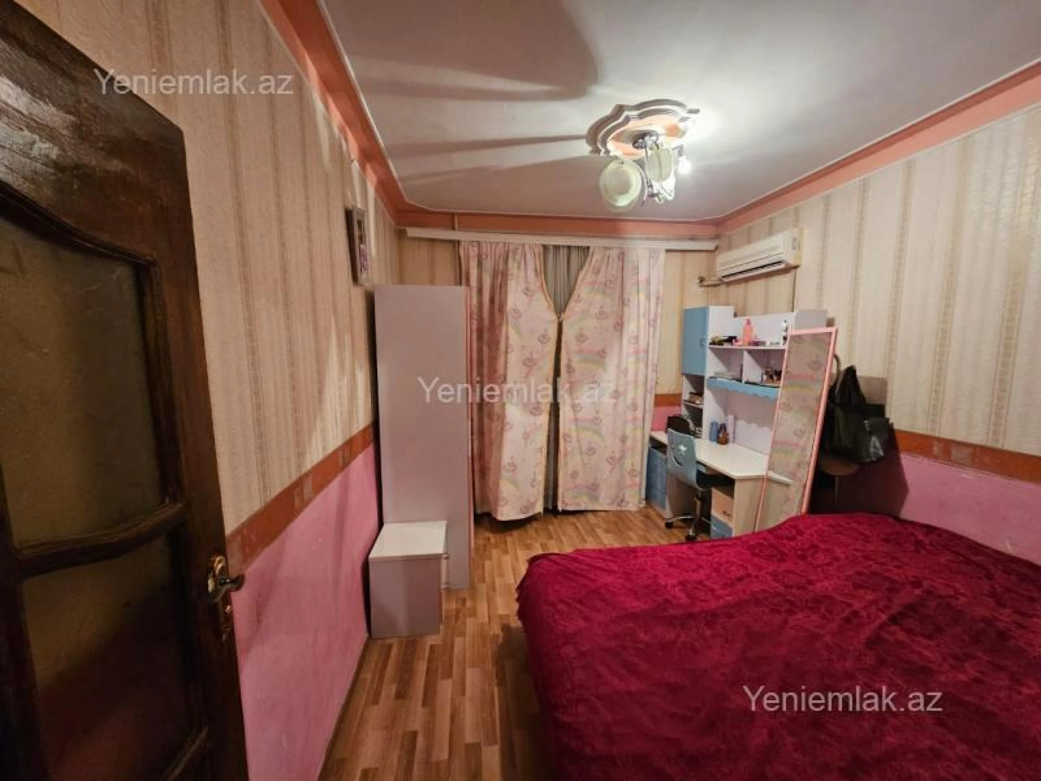 Satılır 3 otaqlı köhnə tikili 75 m²