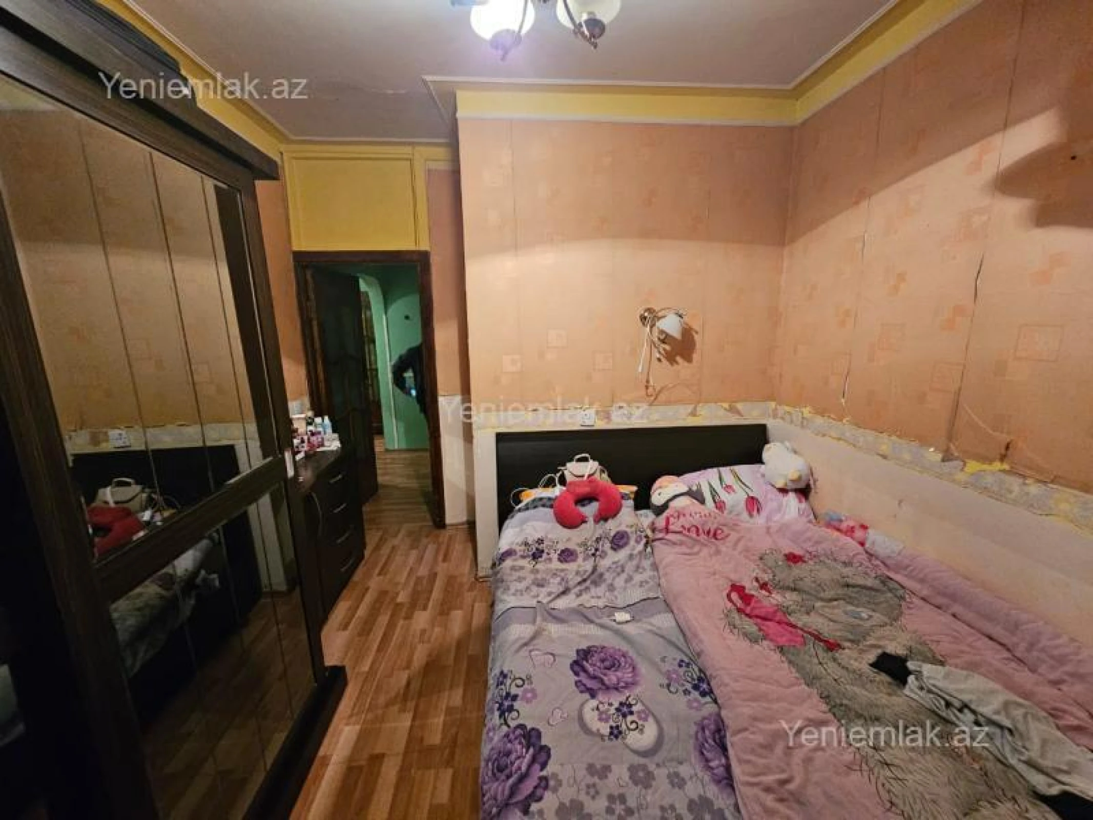 Satılır 3 otaqlı köhnə tikili 75 m²