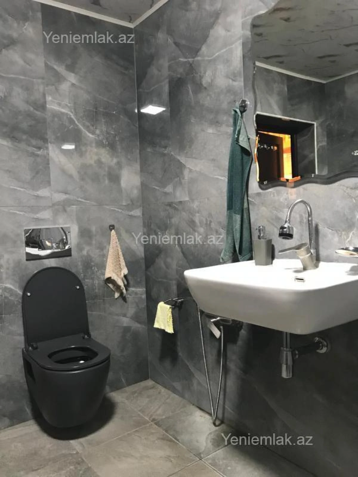 Satılır 7 otaqlı həyət evi 230 m²