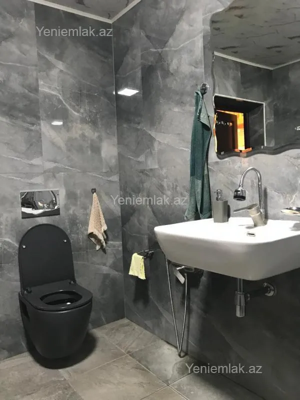 Satılır 7 otaqlı həyət evi 230 m²
