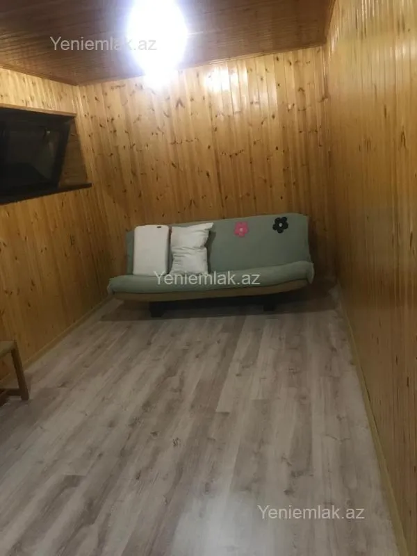 Satılır 7 otaqlı həyət evi 230 m²