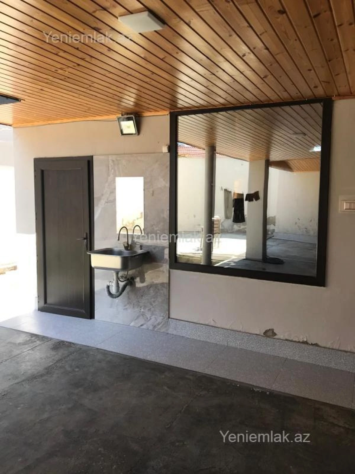 Satılır 7 otaqlı həyət evi 230 m²