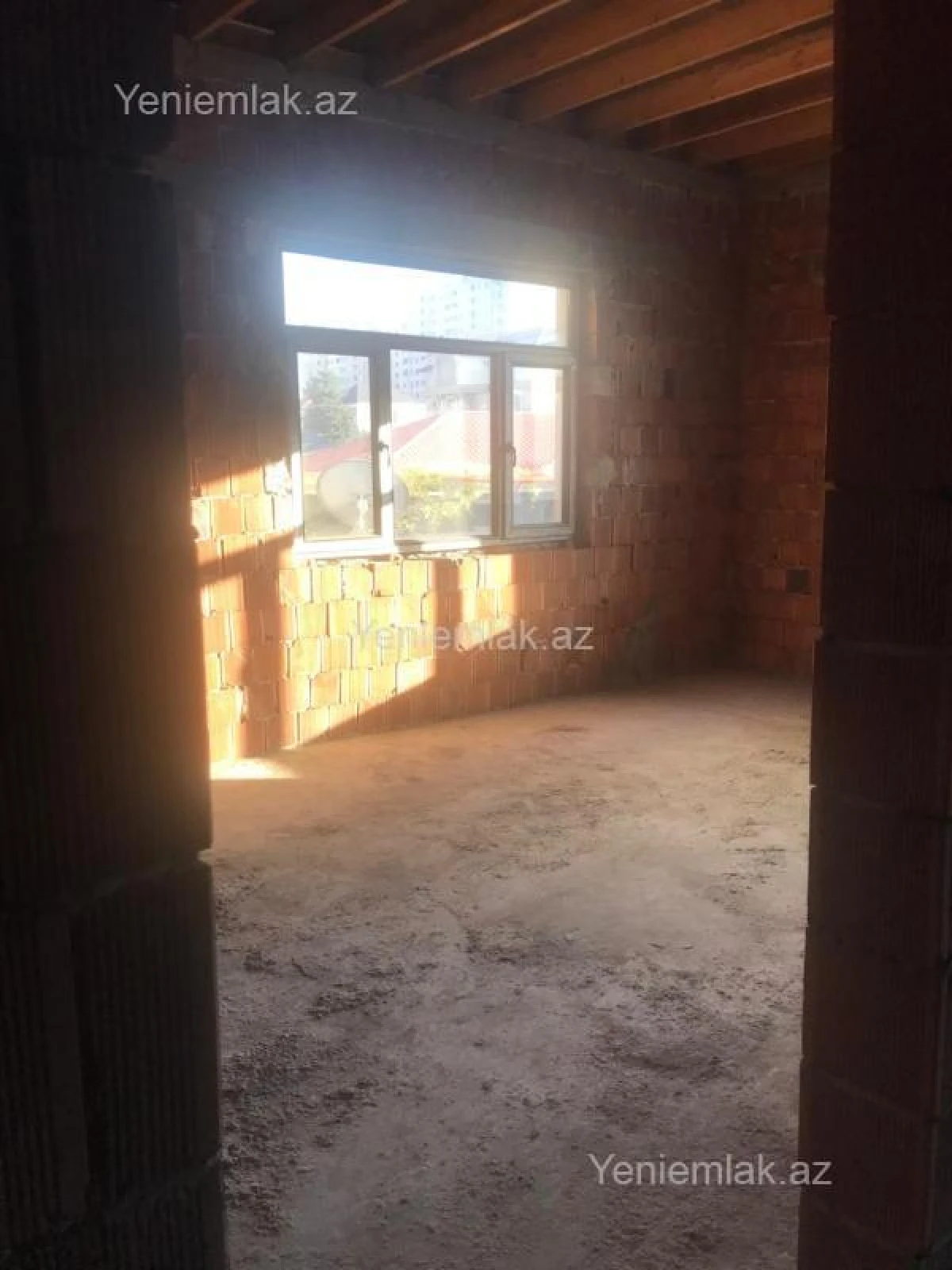 Satılır 7 otaqlı həyət evi 230 m²