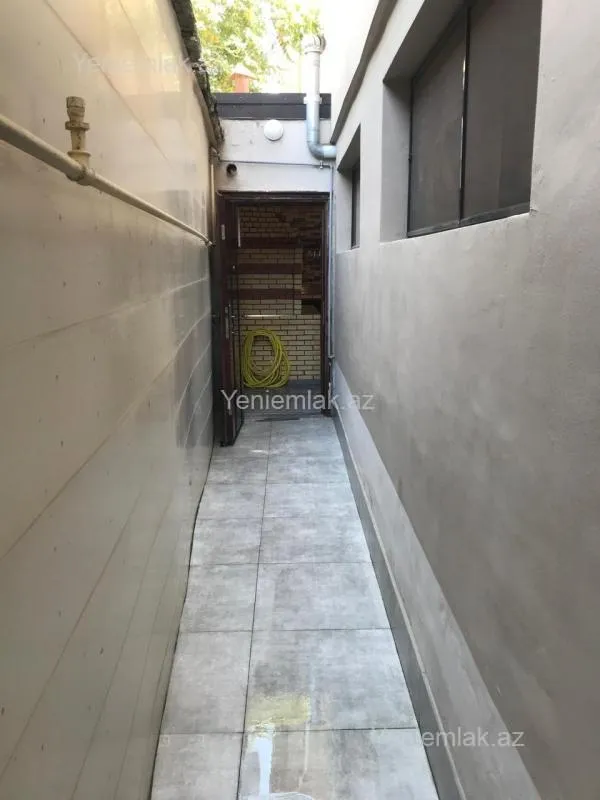Satılır 7 otaqlı həyət evi 230 m²