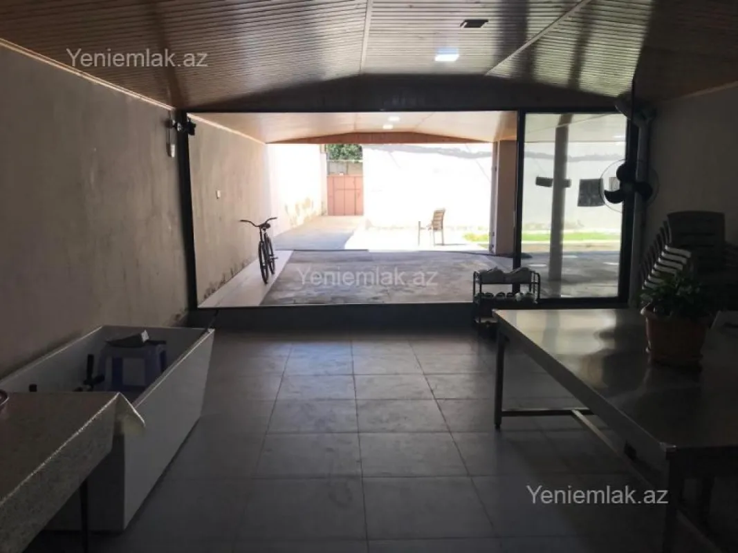 Satılır 7 otaqlı həyət evi 230 m²