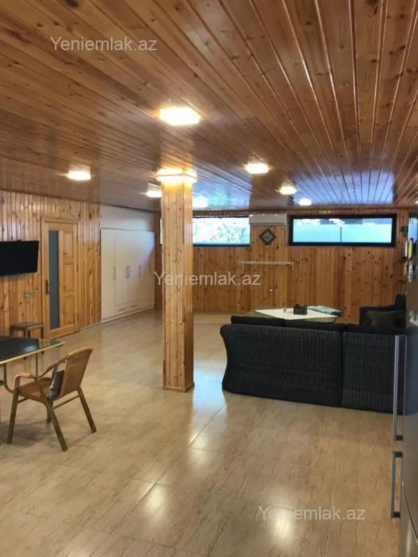 Satılır 7 otaqlı həyət evi 230 m²