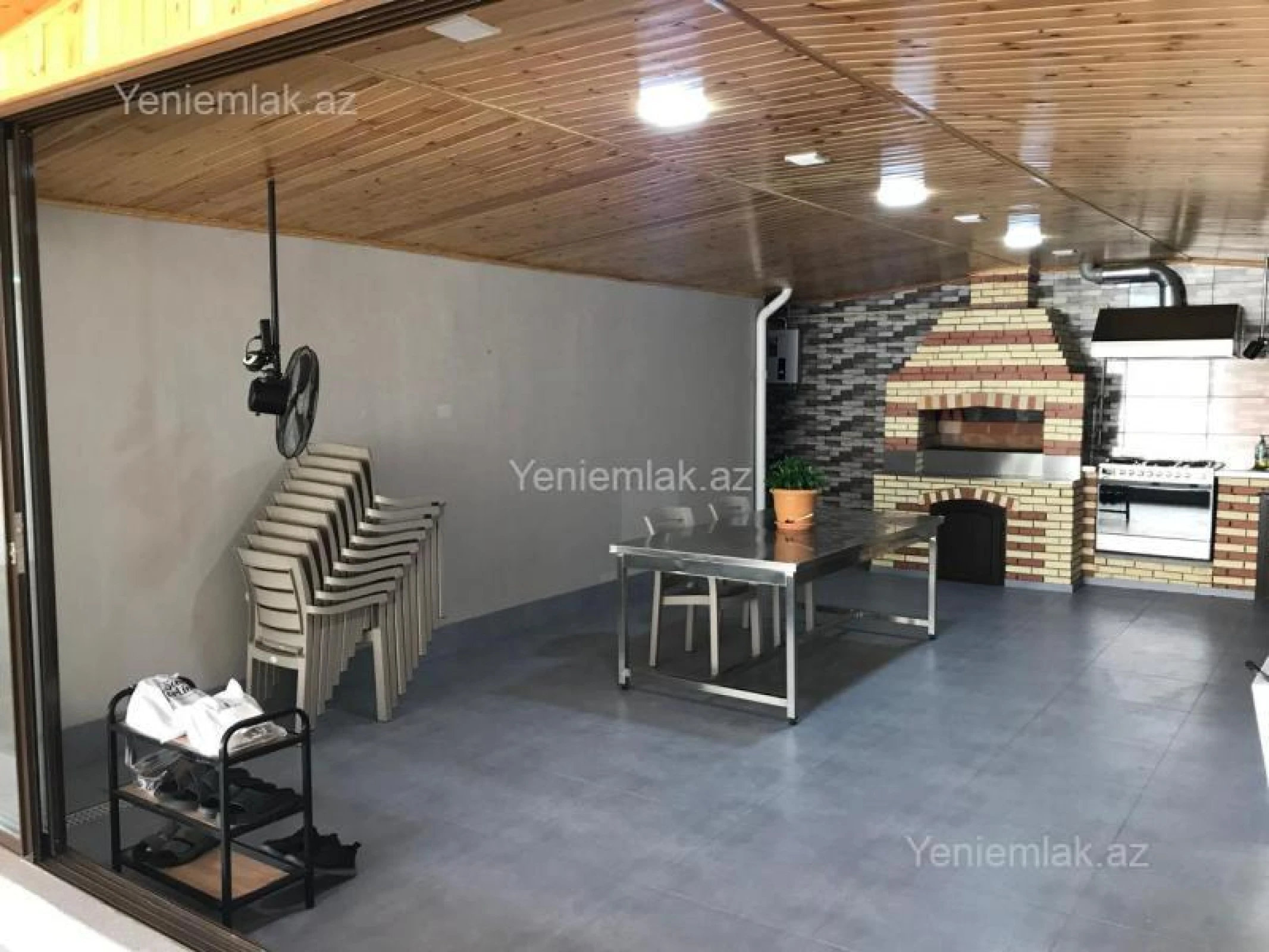 Satılır 7 otaqlı həyət evi 230 m²