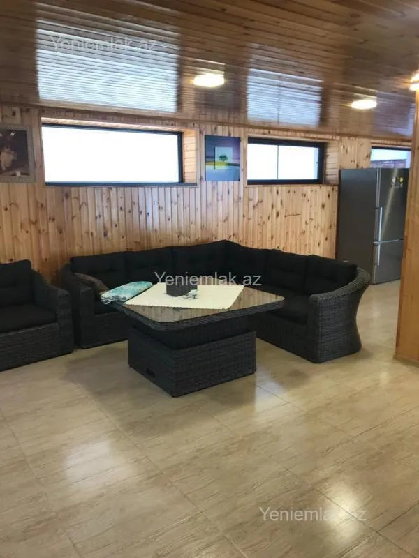 Satılır 7 otaqlı həyət evi 230 m²