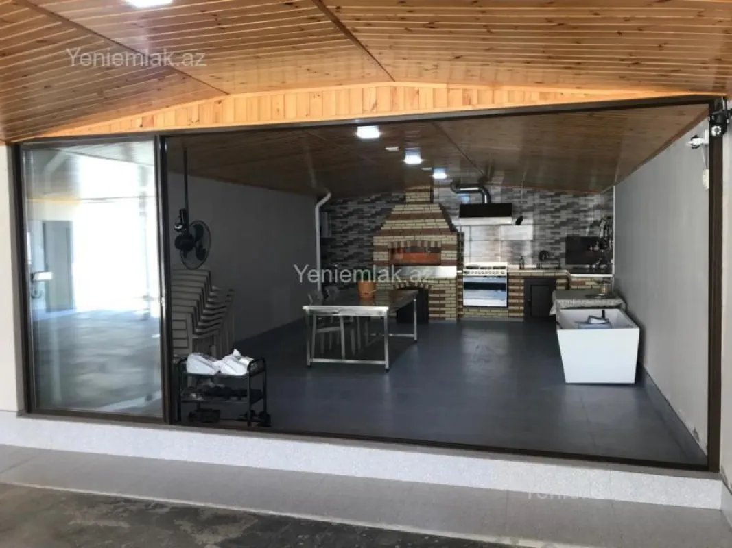 Satılır 7 otaqlı həyət evi 230 m²