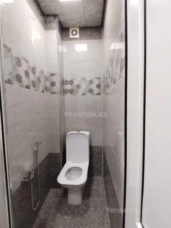 Satılır 3 otaqlı köhnə tikili 70 m²