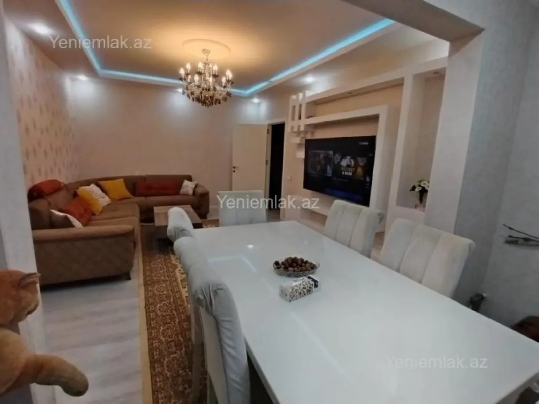 Satılır 3 otaqlı köhnə tikili 70 m²