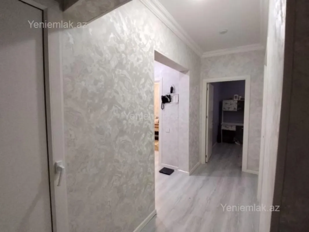 Satılır 3 otaqlı köhnə tikili 70 m²