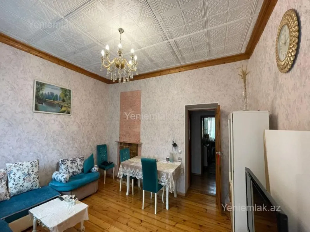 Satılır 3 otaqlı köhnə tikili 67 m²