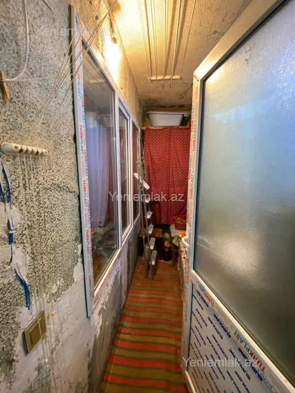 Satılır 2 otaqlı köhnə tikili 65 m²