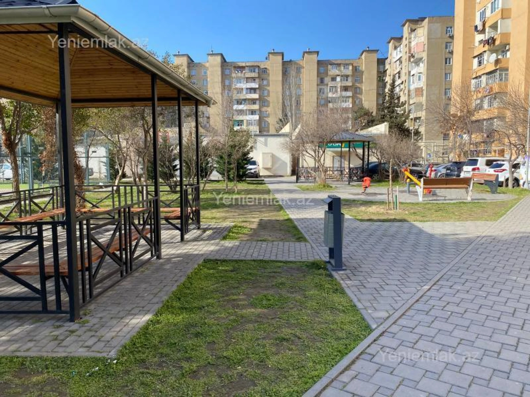 Satılır 2 otaqlı köhnə tikili 65 m²