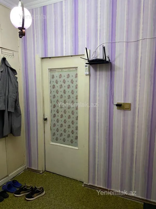 Satılır 2 otaqlı köhnə tikili 65 m²