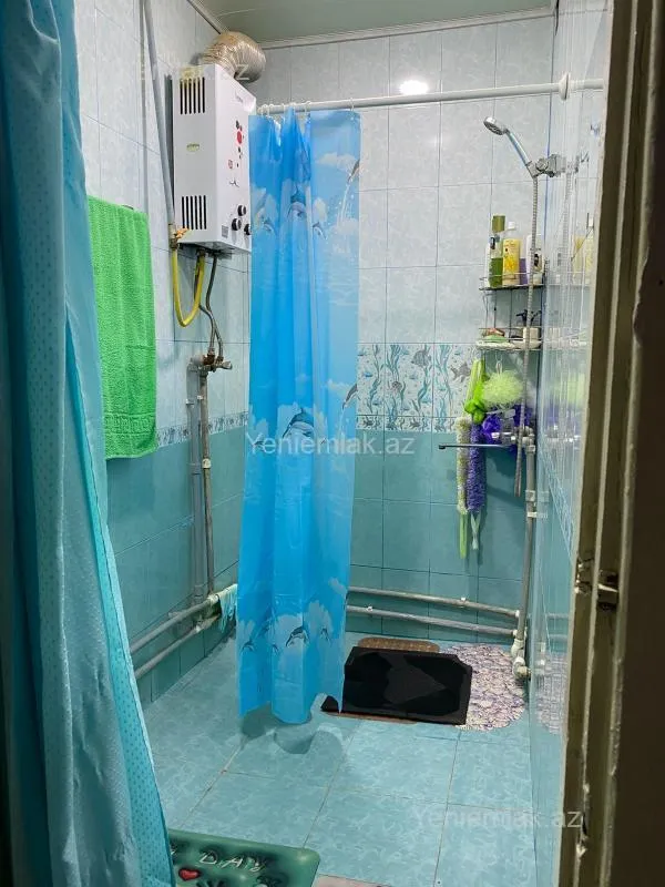 Satılır 2 otaqlı köhnə tikili 65 m²