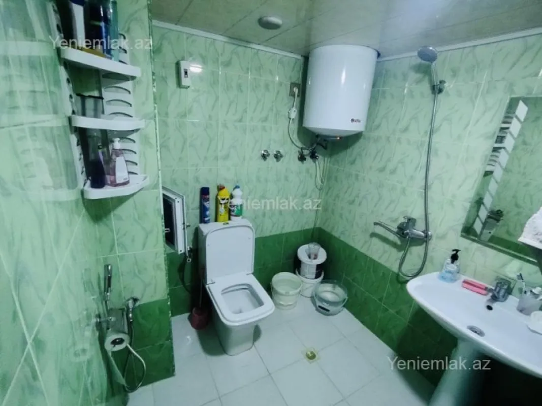 Satılır 2 otaqlı köhnə tikili 35 m²