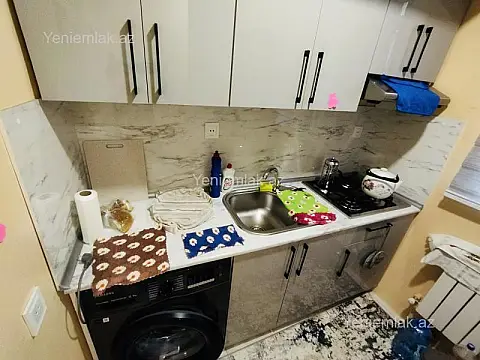 Satılır 2 otaqlı köhnə tikili 35 m²