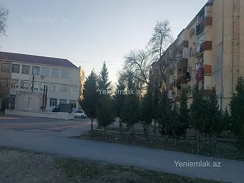 Satılır 2 otaqlı köhnə tikili 48 m²