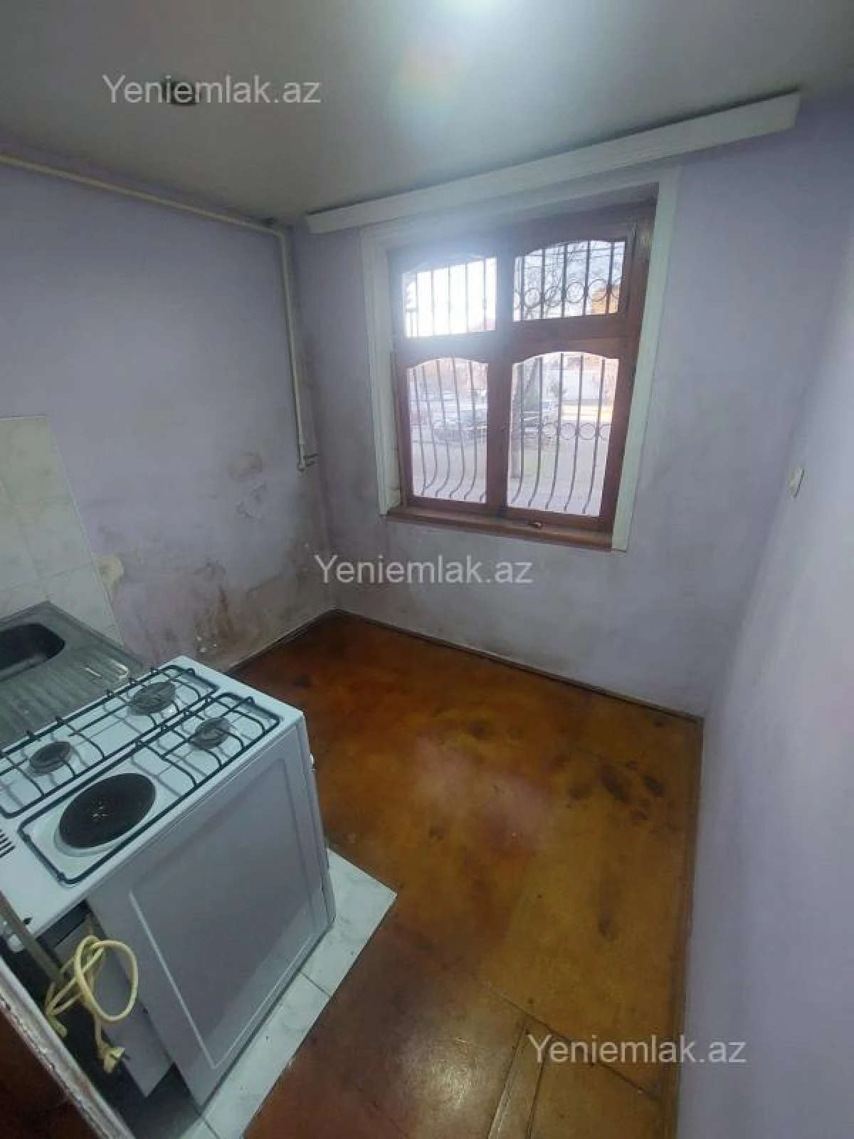 Satılır 2 otaqlı köhnə tikili 48 m²