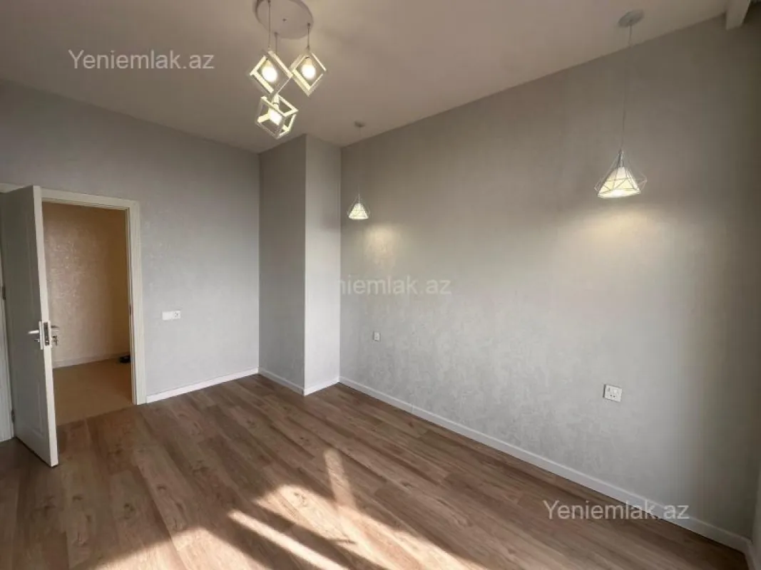Satılır 3 otaqlı yeni tikili 84 m²