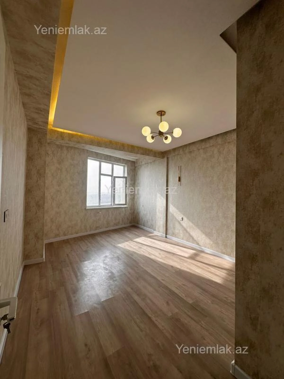 Satılır 3 otaqlı yeni tikili 84 m²