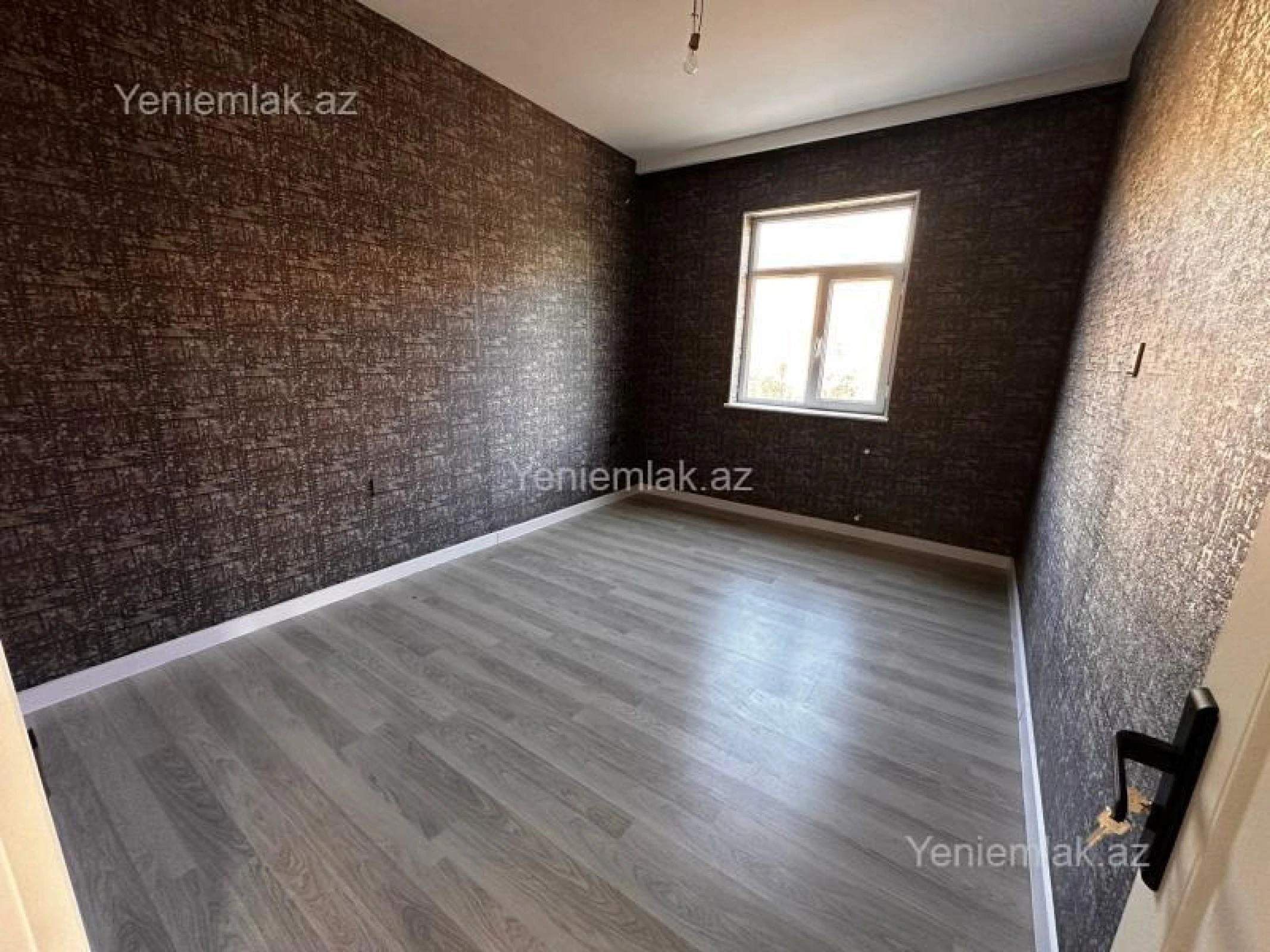 Satılır 5 otaqlı həyət evi 175 m²