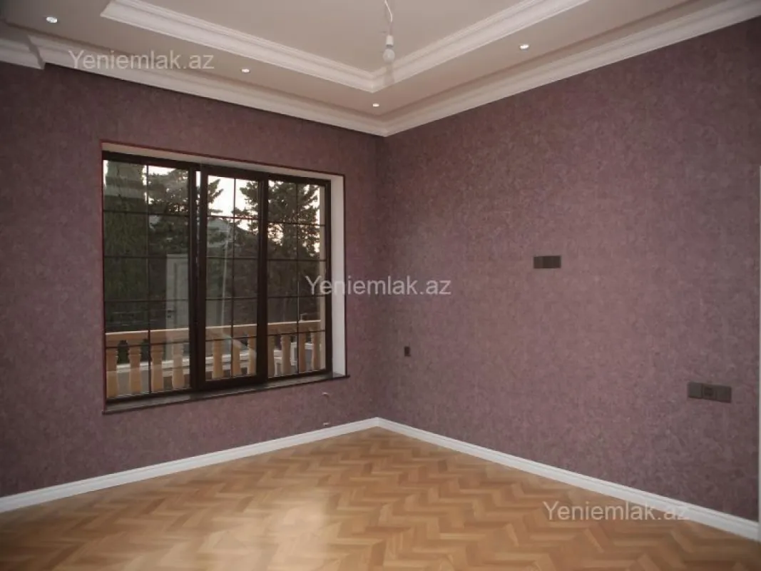Satılır 6 otaqlı həyət evi 375 m²