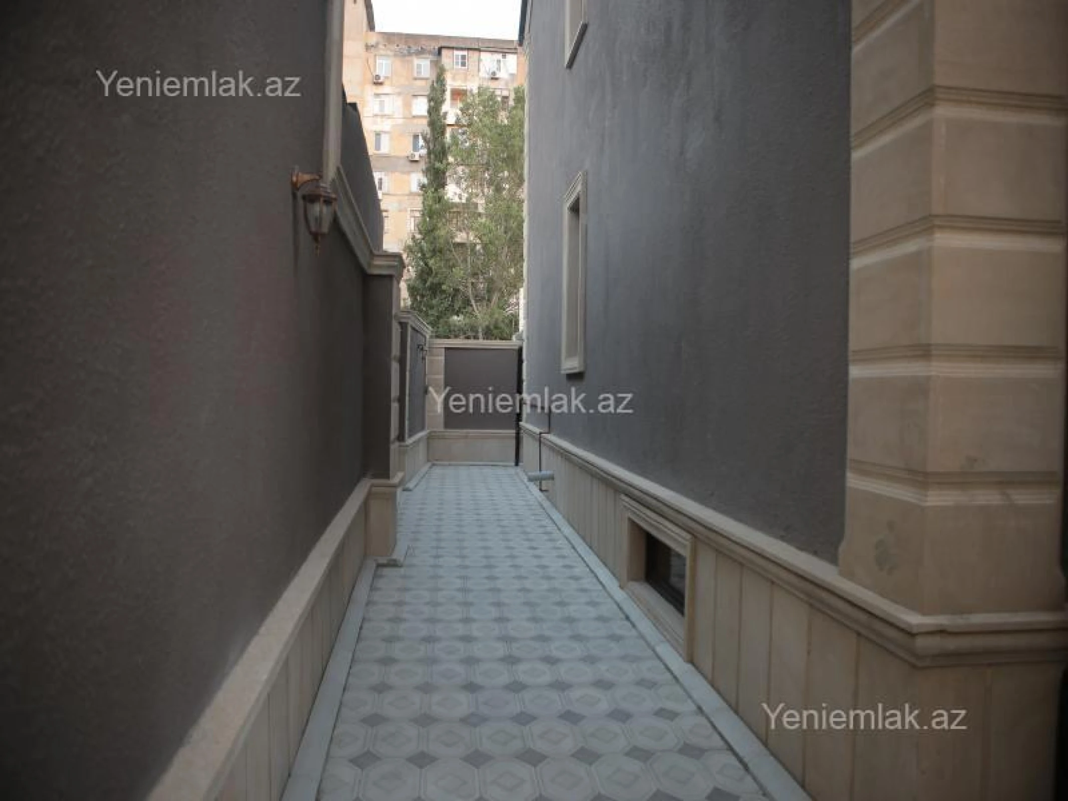 Satılır 6 otaqlı həyət evi 375 m²